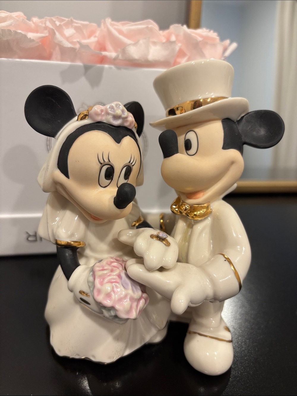 Lenox “Minnie’s Dream Wedding” figurine/cake topper